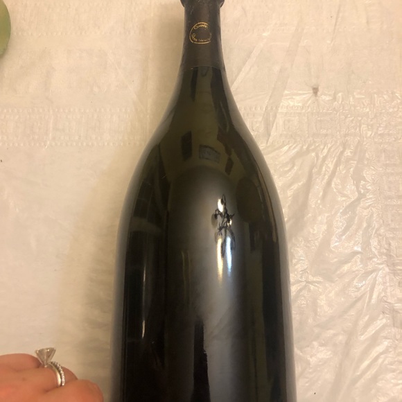 Dom Perignon Double Magnum DISPLAY sealed and it’s a display so no bubbly. - Picture 9 of 14